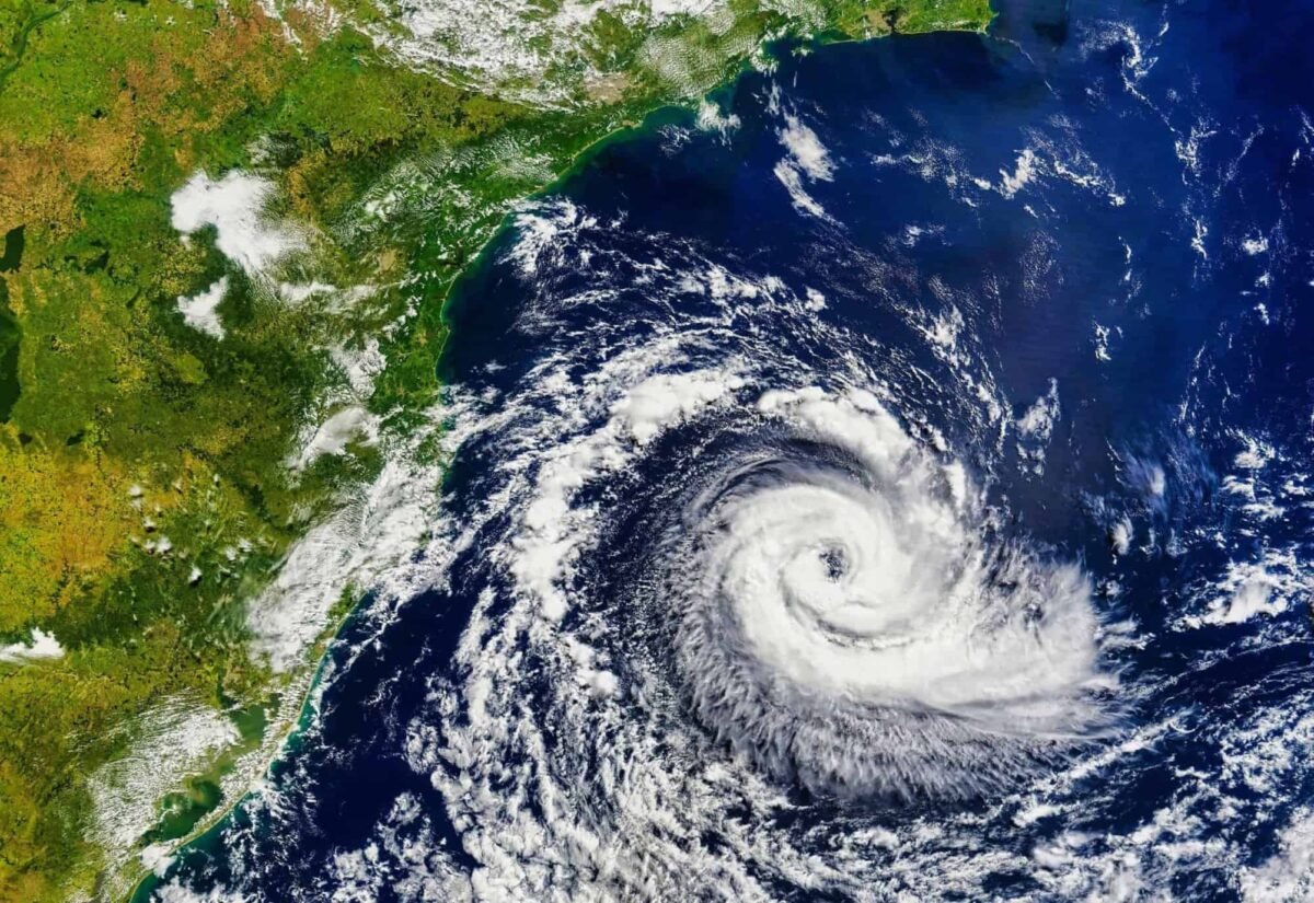 Ciclone extratropical deixa o clima instável em várias regiões neste sábado